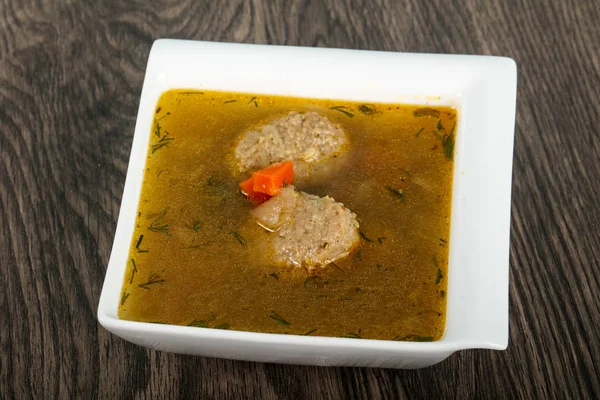 Lezzetli köfte çorbası
