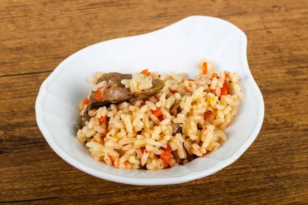 Pilaf con carne y zanahoria —  Fotos de Stock