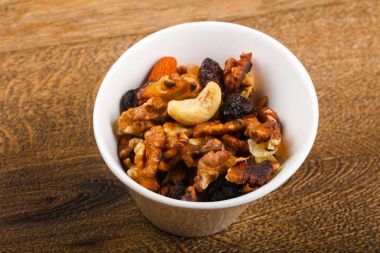 Fındık karışımı kase