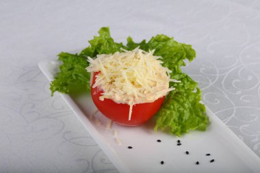 dolması domates peynir ile