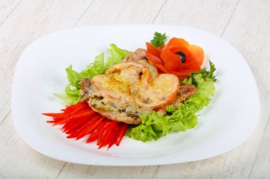 Tavuk mantar ve peynir ile