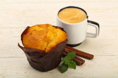 Muffin kahve ve cinnamom ile
