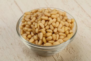 kabın içinde sedir fındık