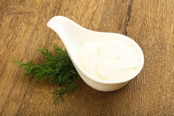 Greek yoghurt with dill — Stock Photo, Image