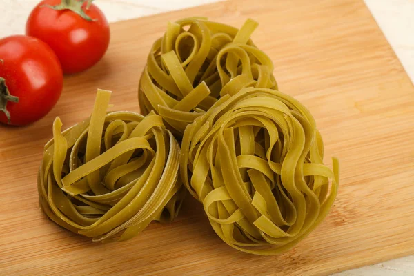 原始的 fettucine 面食 — 图库照片