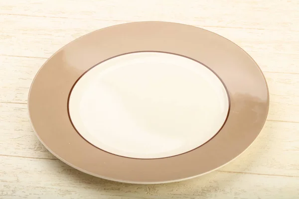 Пустая тарелка для дома — стоковое фото