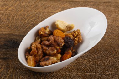 Fındık karışımı kase