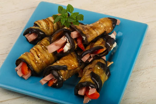 Jambon ile doldurulmuş patlıcan