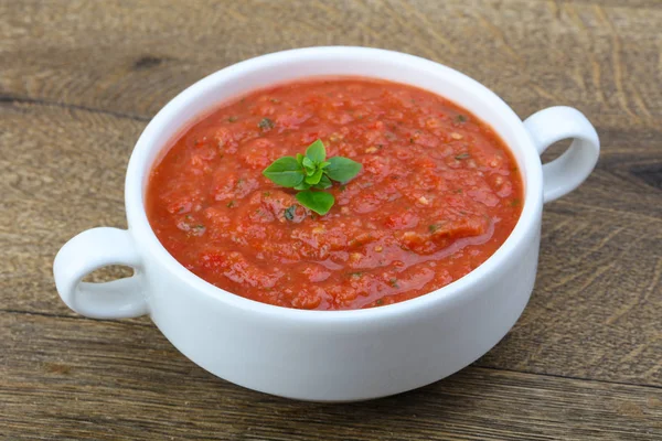 İspanyol domates çorbası