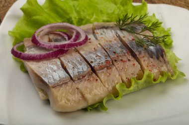 Dilimlenmiş ringa balığı filetosu