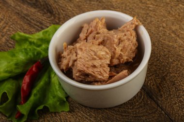 Konserve ton balığı.