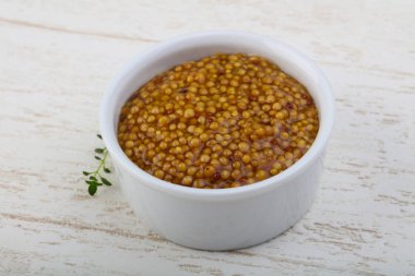 Kabın içinde hardal dijon