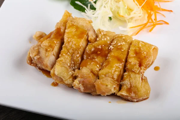 煎日式烤鸡 — 图库照片