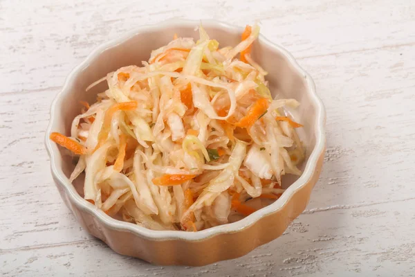 Çiğ lahana turşusu