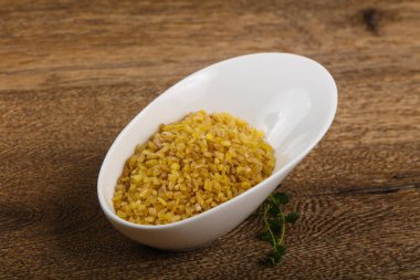 Kabın içinde ham bulgur