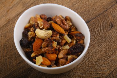 Fındık karışımı kase