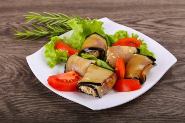 Cevizli patlıcan ruloları