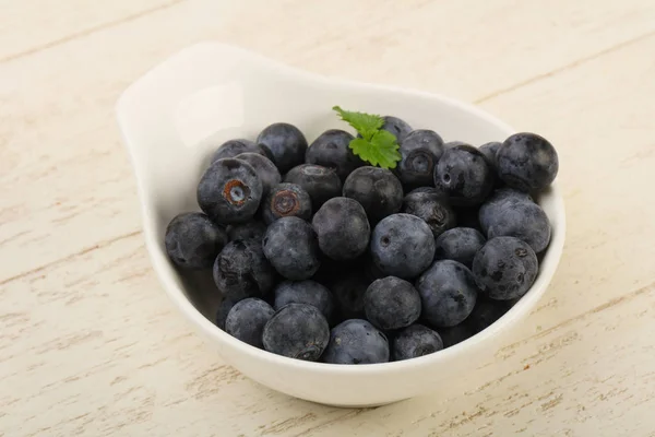 Ripe Blueberry in the bowl — Stock Photo, Image