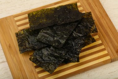 Gevrek Nori yaprak