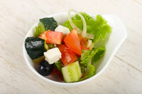 Frischer griechischer Salat — Stockfoto