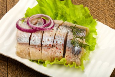 Dilimlenmiş ringa balığı filetosu