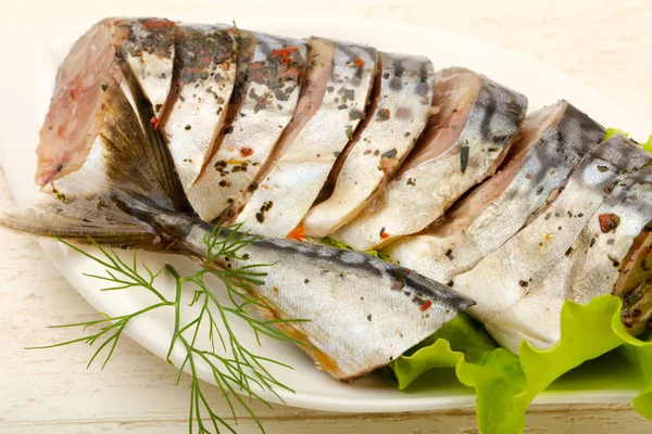Füme Scomber dilimlenmiş