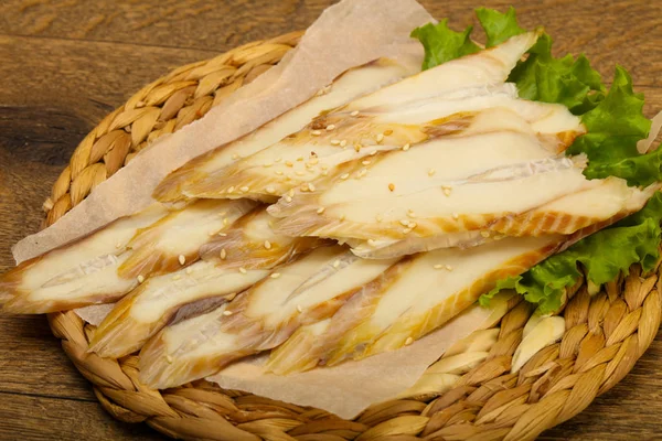 füme yılan balığı