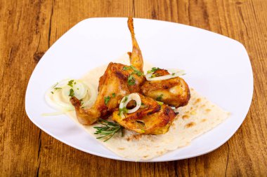 lezzetli ızgara bıldırcın