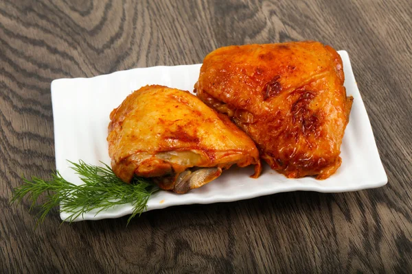 Roasted chicken thigh — Stock Photo, Image