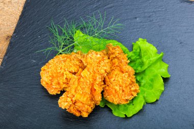 Çıtır tavuk kanatları