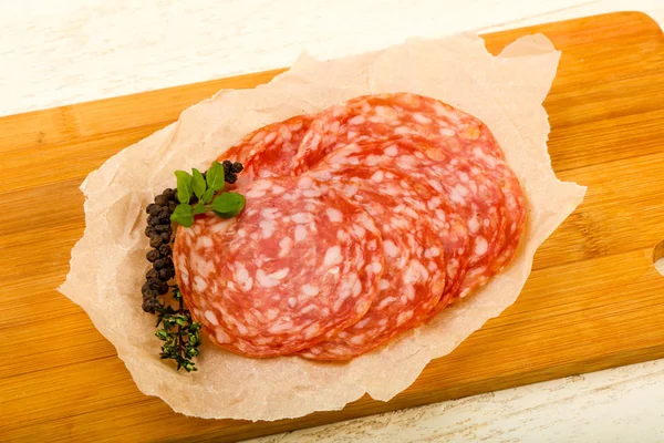 Сосиска из мясной колбасы — стоковое фото