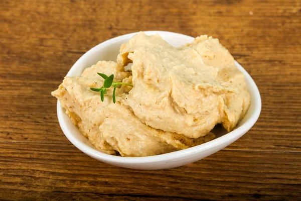 Susam ile vejetaryen Humus