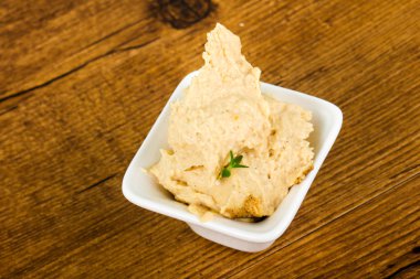 Susam ile vejetaryen Humus