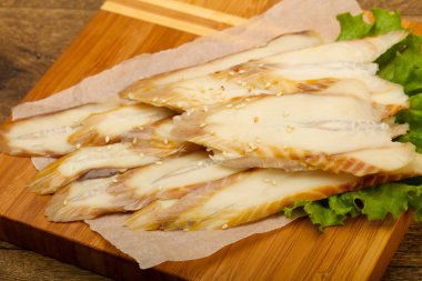 Yılan balığı sashimi yönetim kurulu