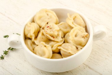 Kabın içinde Rus köfte