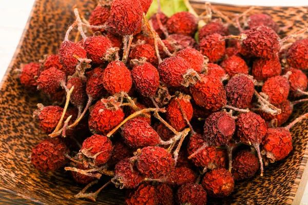 Dry hawthorn in the bowl — Stock Photo, Image