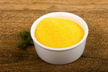 Kabın içinde ham polenta