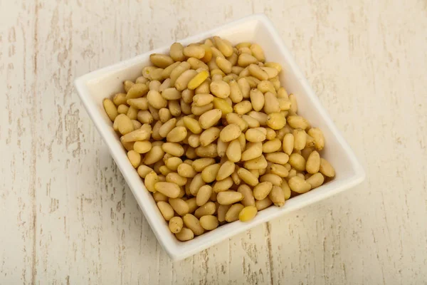 kabın içinde sedir fındık