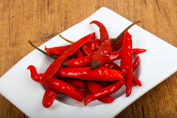 Chili biber turşusu