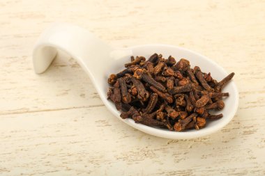 Kabın içinde tohum karanfil 