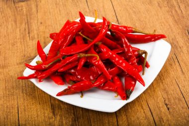 Chili biber turşusu