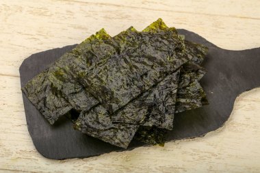 Gevrek Nori yaprak
