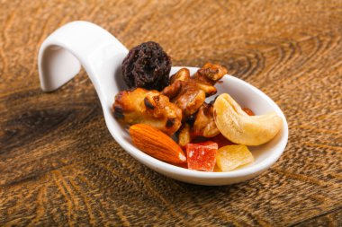 Fındık karışımı kase 