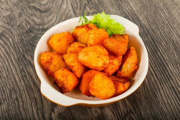 Lezzetli fırında patates