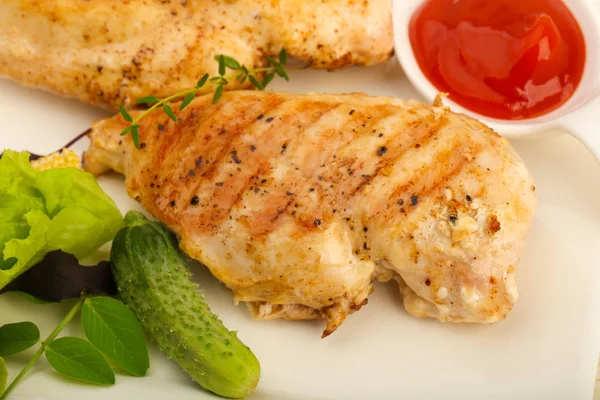 kavrulmuş tavuk göğsü