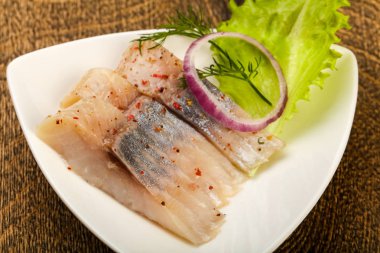 Dilimlenmiş ringa balığı filetosu