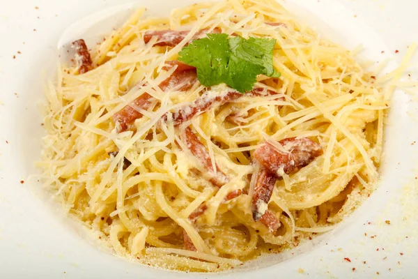 Pasta Carbonara mit Käse — Stockfoto