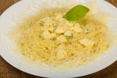 Mavi peynirli makarna