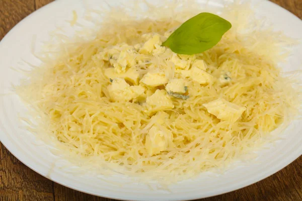 Mavi peynirli makarna