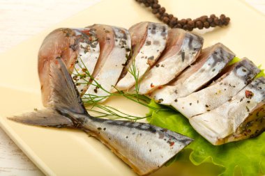 Füme Scomber dilimlenmiş